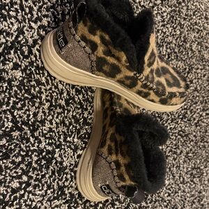 Leopard Print Fur-Lined Slip-On hey dudes